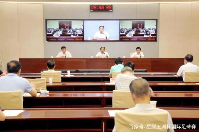 身价亿万的香港女星为何选择低调的离异男演员？
